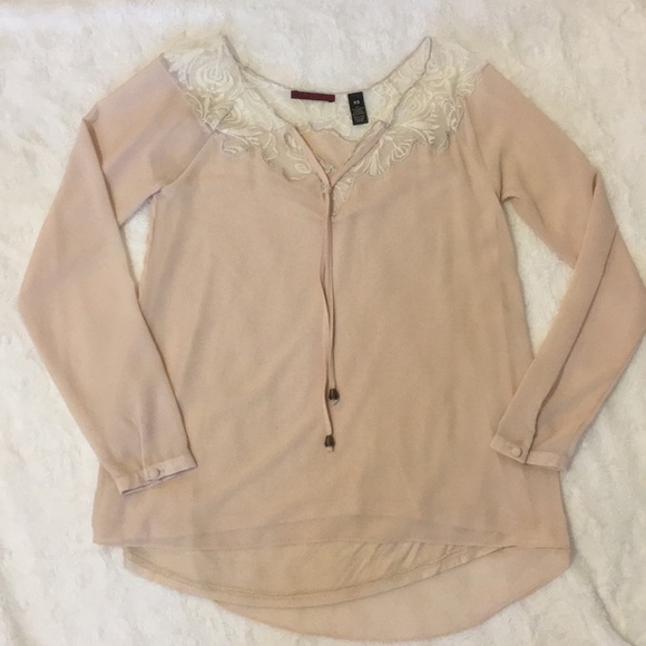 Buckle Tops - Buckle blouse XS